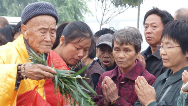 海贤老和尚：没有善根的人，他念不了佛！